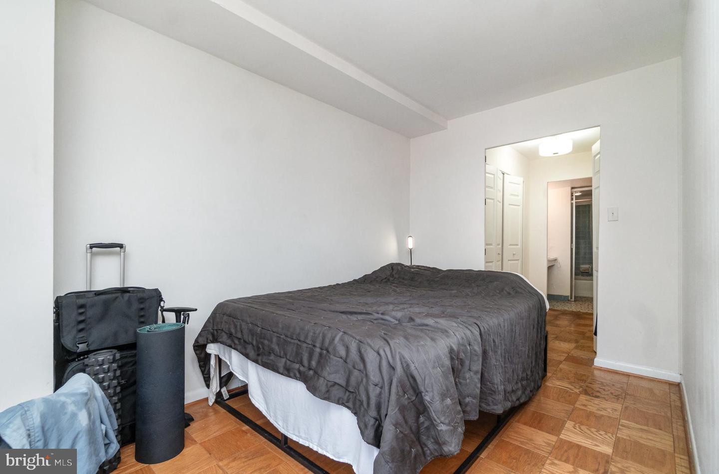 922 24TH ST NW #313, WASHINGTON, District Of Columbia 20037, 1 Bedroom Bedrooms, ,1 BathroomBathrooms,Residential,For sale,922 24TH ST NW #313,DCDC2200958 MLS # DCDC2200958