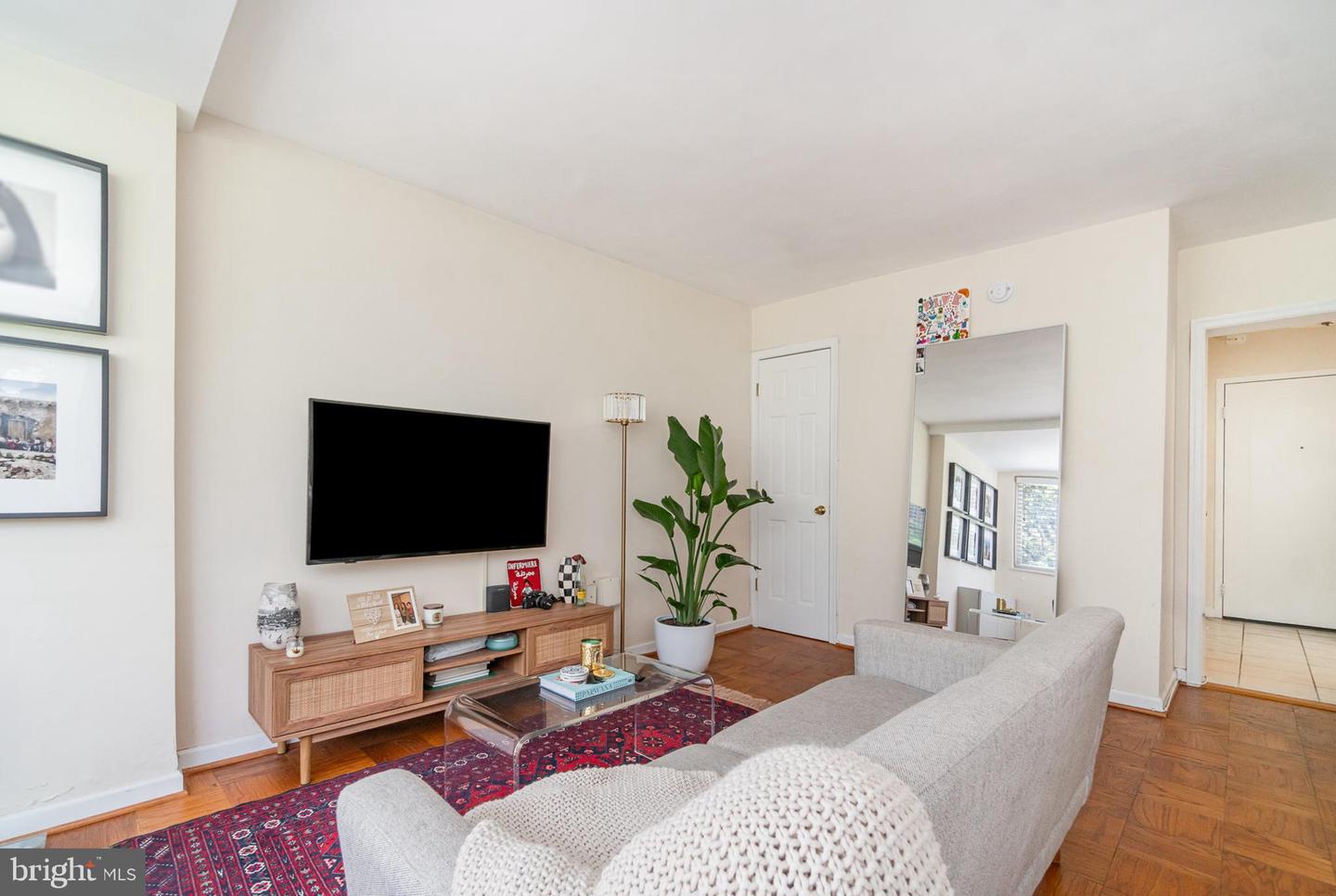 922 24TH ST NW #419, WASHINGTON, District Of Columbia 20037, ,1 BathroomBathrooms,Residential,For sale,922 24TH ST NW #419,DCDC2201140 MLS # DCDC2201140