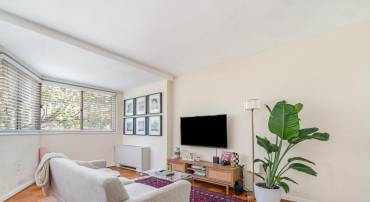 922 24TH ST NW #419, WASHINGTON, District Of Columbia 20037, ,1 BathroomBathrooms,Residential,For sale,922 24TH ST NW #419,DCDC2201140 MLS # DCDC2201140