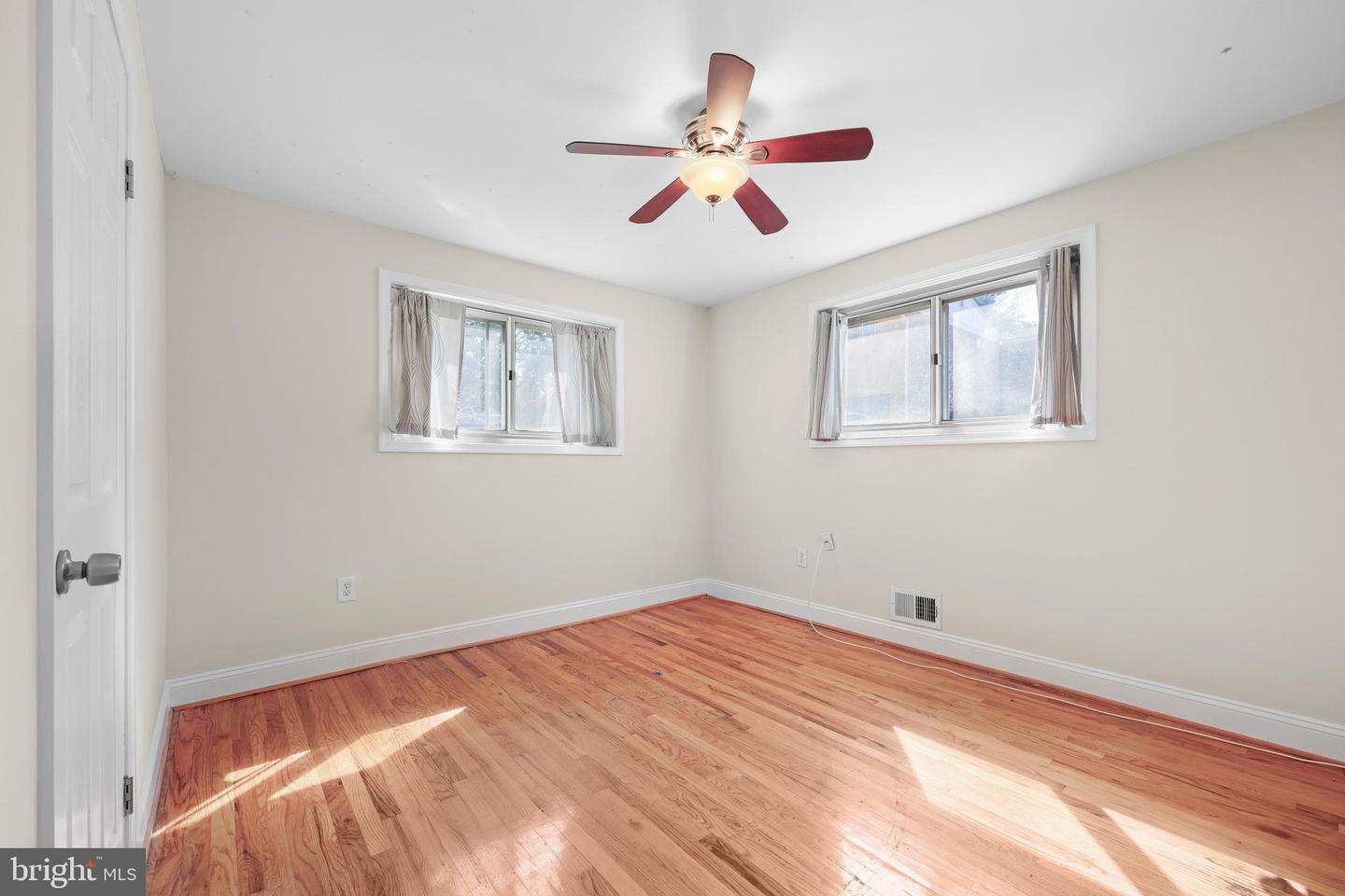 1400 34TH ST SE, WASHINGTON, District Of Columbia 20020, 3 Bedrooms Bedrooms, ,2 BathroomsBathrooms,Residential,For sale,1400 34TH ST SE,DCDC2211134 MLS # DCDC2211134