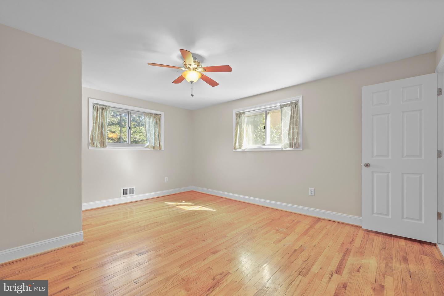 1400 34TH ST SE, WASHINGTON, District Of Columbia 20020, 3 Bedrooms Bedrooms, ,2 BathroomsBathrooms,Residential,For sale,1400 34TH ST SE,DCDC2211134 MLS # DCDC2211134