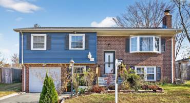 14514 EL RIO CT, WOODBRIDGE, Virginia 22193, 4 Bedrooms Bedrooms, ,3 BathroomsBathrooms,Residential,For sale,14514 EL RIO CT,VAPW2105616 MLS # VAPW2105616