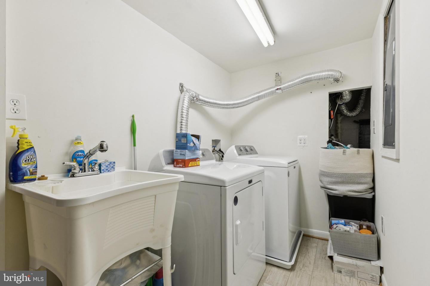 4146 ADDISON RD, FAIRFAX, Virginia 22030, 4 Bedrooms Bedrooms, ,3 BathroomsBathrooms,Residential,For sale,4146 ADDISON RD,VAFC2007222 MLS # VAFC2007222 4146 ADDISON RD, FAIRFAX, Virginia 22030, 4 Bedrooms Bedrooms, ,3 BathroomsBathrooms,Residential,For sale,4146 ADDISON RD,VAFC2007222 MLS # VAFC2007222