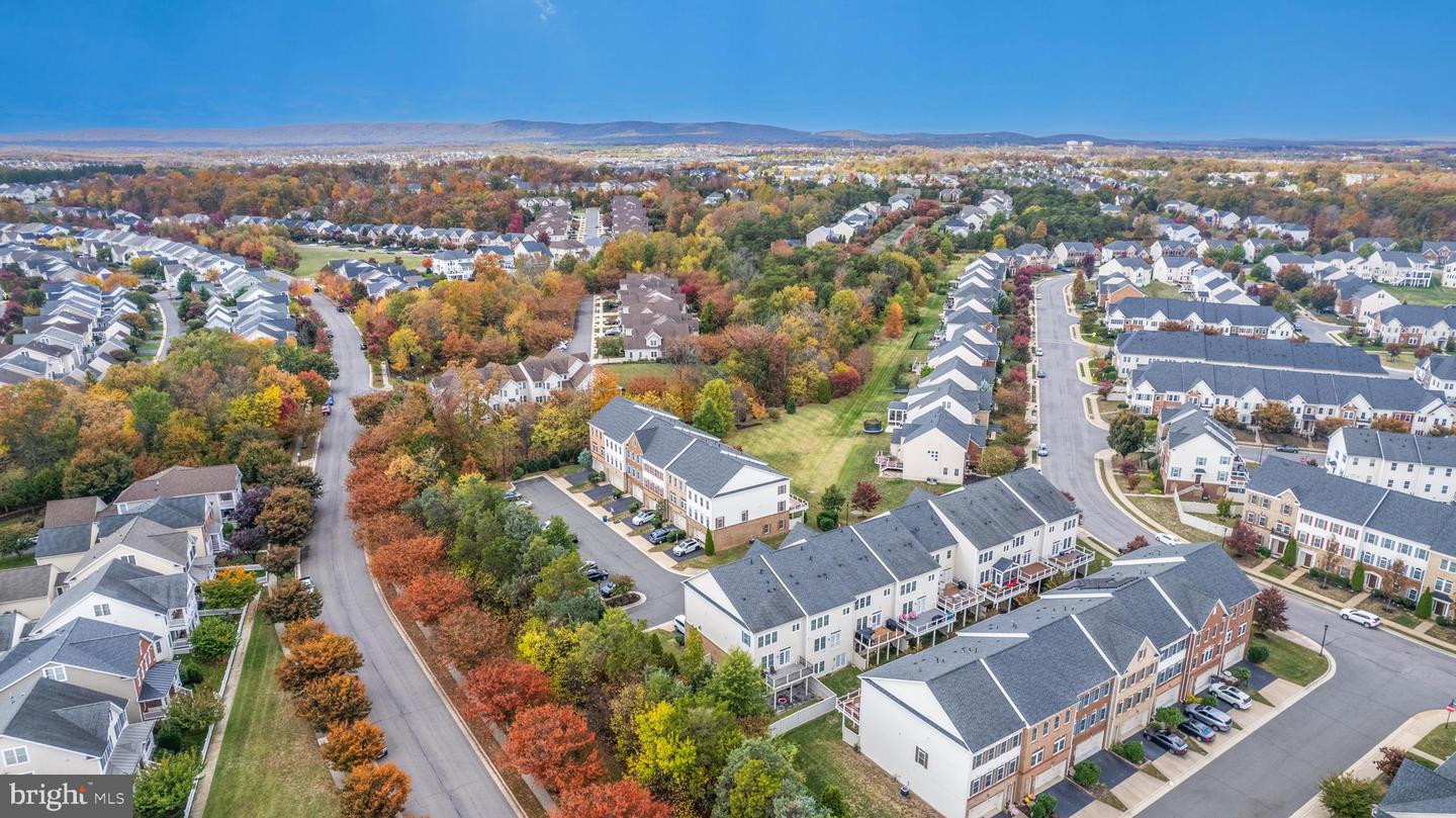 25065 RIDING CENTER DR, CHANTILLY, Virginia 20152, 3 Bedrooms Bedrooms, ,3 BathroomsBathrooms,Residential,For sale,25065 RIDING CENTER DR,VALO2109508 MLS # VALO2109508