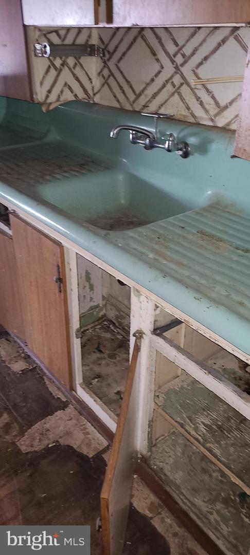 415 NW FARRAGUT ST NW, WASHINGTON, District Of Columbia 20011, 3 Bedrooms Bedrooms, ,2 BathroomsBathrooms,Residential,For sale,415 NW FARRAGUT ST NW,DCDC2228904 MLS # DCDC2228904