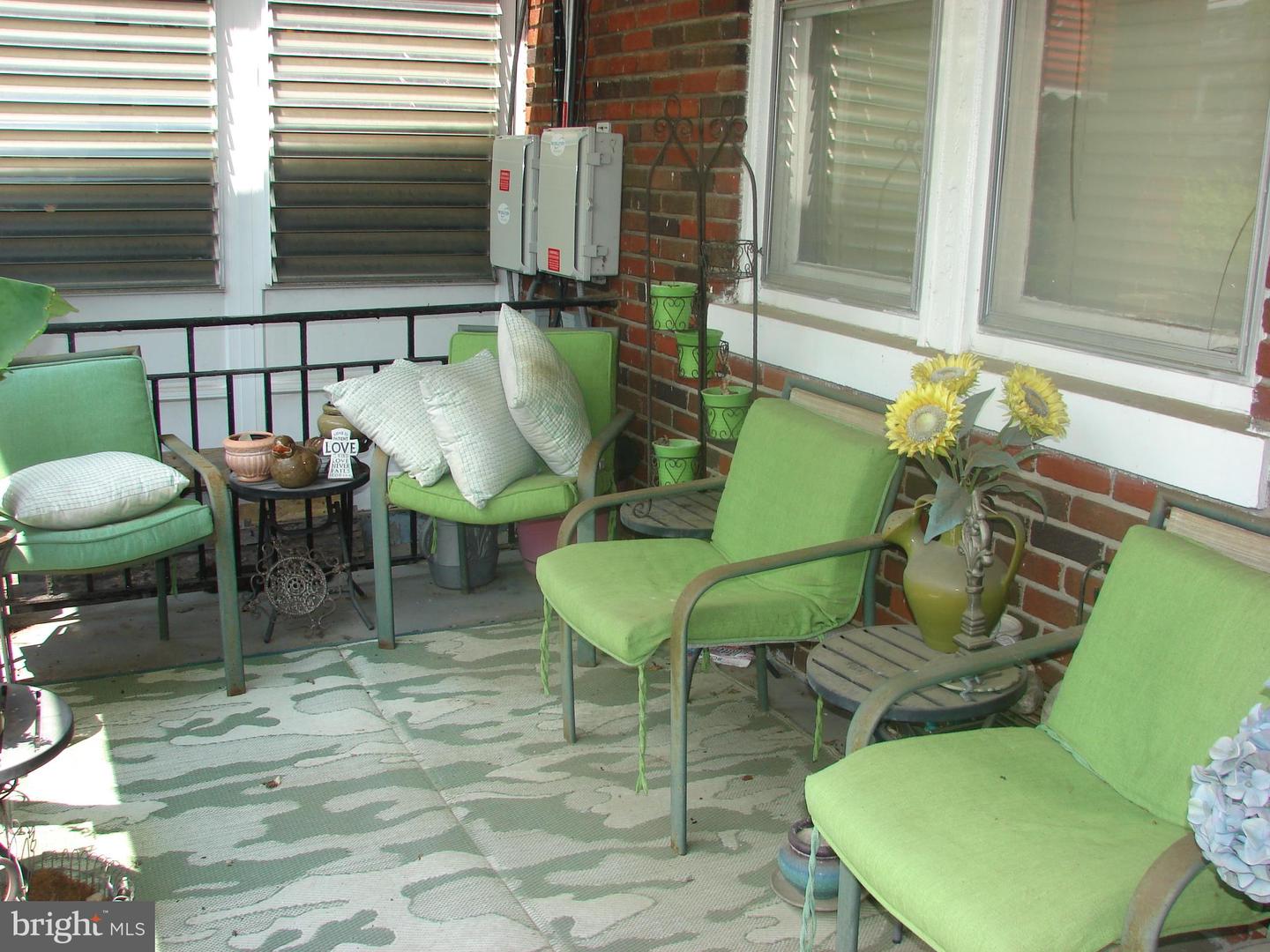 415 NW FARRAGUT ST NW, WASHINGTON, District Of Columbia 20011, 3 Bedrooms Bedrooms, ,2 BathroomsBathrooms,Residential,For sale,415 NW FARRAGUT ST NW,DCDC2228904 MLS # DCDC2228904