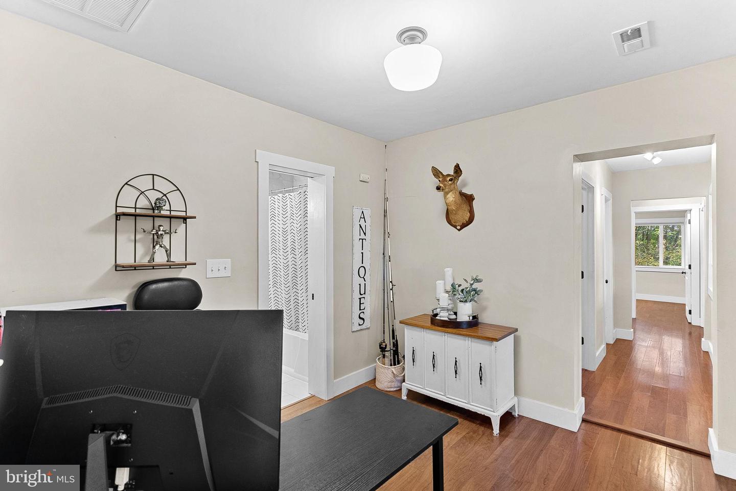 622 TIMBER LN, BLUEMONT, Virginia 20135, 3 Bedrooms Bedrooms, 5 Rooms Rooms,2 BathroomsBathrooms,Residential,For sale,622 TIMBER LN,VACL2006182 MLS # VACL2006182 622 TIMBER LN, BLUEMONT, Virginia 20135, 3 Bedrooms Bedrooms, 5 Rooms Rooms,2 BathroomsBathrooms,Residential,For sale,622 TIMBER LN,VACL2006182 MLS # VACL2006182