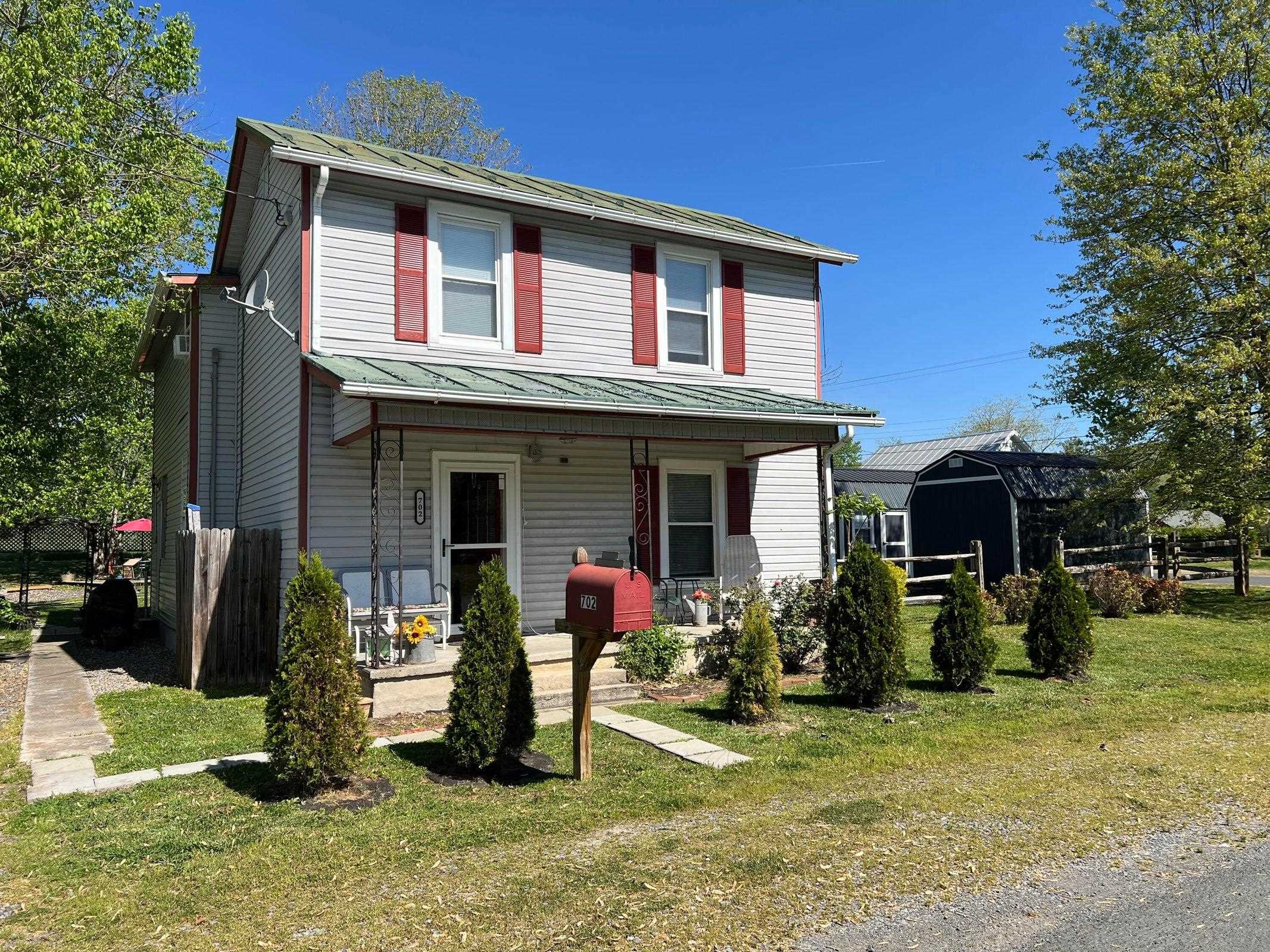 702 ANDERSON ST, GLASGOW, Virginia 24555, 3 Bedrooms Bedrooms, ,2 BathroomsBathrooms,Residential,702 Anderson St Glasgow, VA 24555,702 ANDERSON ST,672181 MLS # 672181 702 ANDERSON ST, GLASGOW, Virginia 24555, 3 Bedrooms Bedrooms, ,2 BathroomsBathrooms,Residential,702 Anderson St Glasgow, VA 24555,702 ANDERSON ST,672181 MLS # 672181