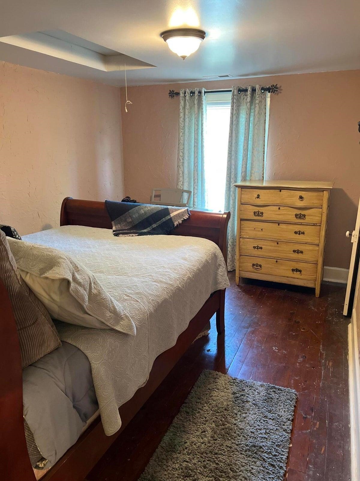 Second floor Bedroom 1. Second floor Bedroom 1.