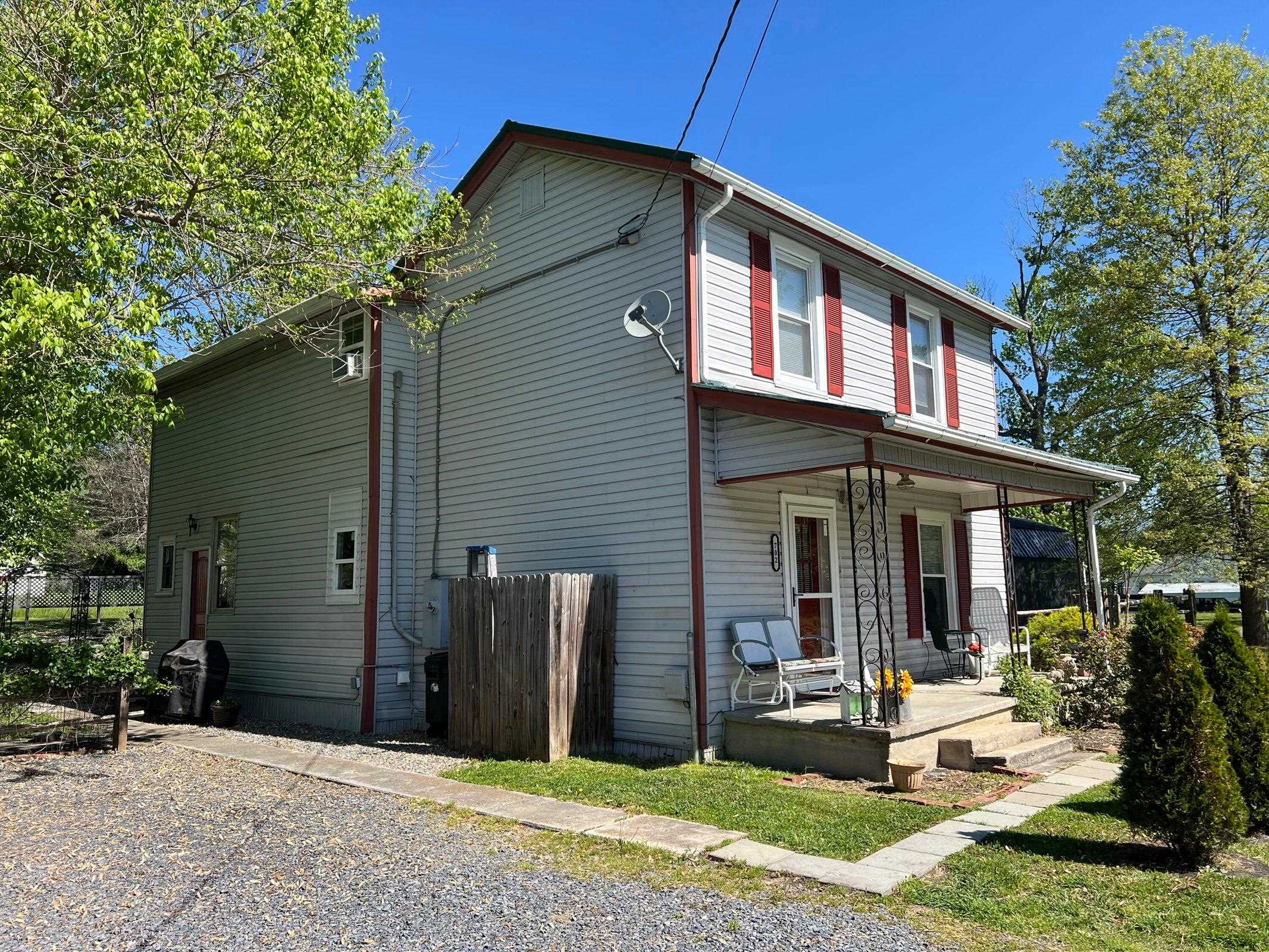 702 ANDERSON ST, GLASGOW, Virginia 24555, 3 Bedrooms Bedrooms, ,2 BathroomsBathrooms,Residential,702 Anderson St Glasgow, VA 24555,702 ANDERSON ST,672181 MLS # 672181 702 ANDERSON ST, GLASGOW, Virginia 24555, 3 Bedrooms Bedrooms, ,2 BathroomsBathrooms,Residential,702 Anderson St Glasgow, VA 24555,702 ANDERSON ST,672181 MLS # 672181