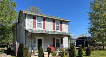 Solid, Well-Maintained, Sturdy Home!  702 Anderson St., Glasgow, VA. Solid, well-maintained, sturdy home!