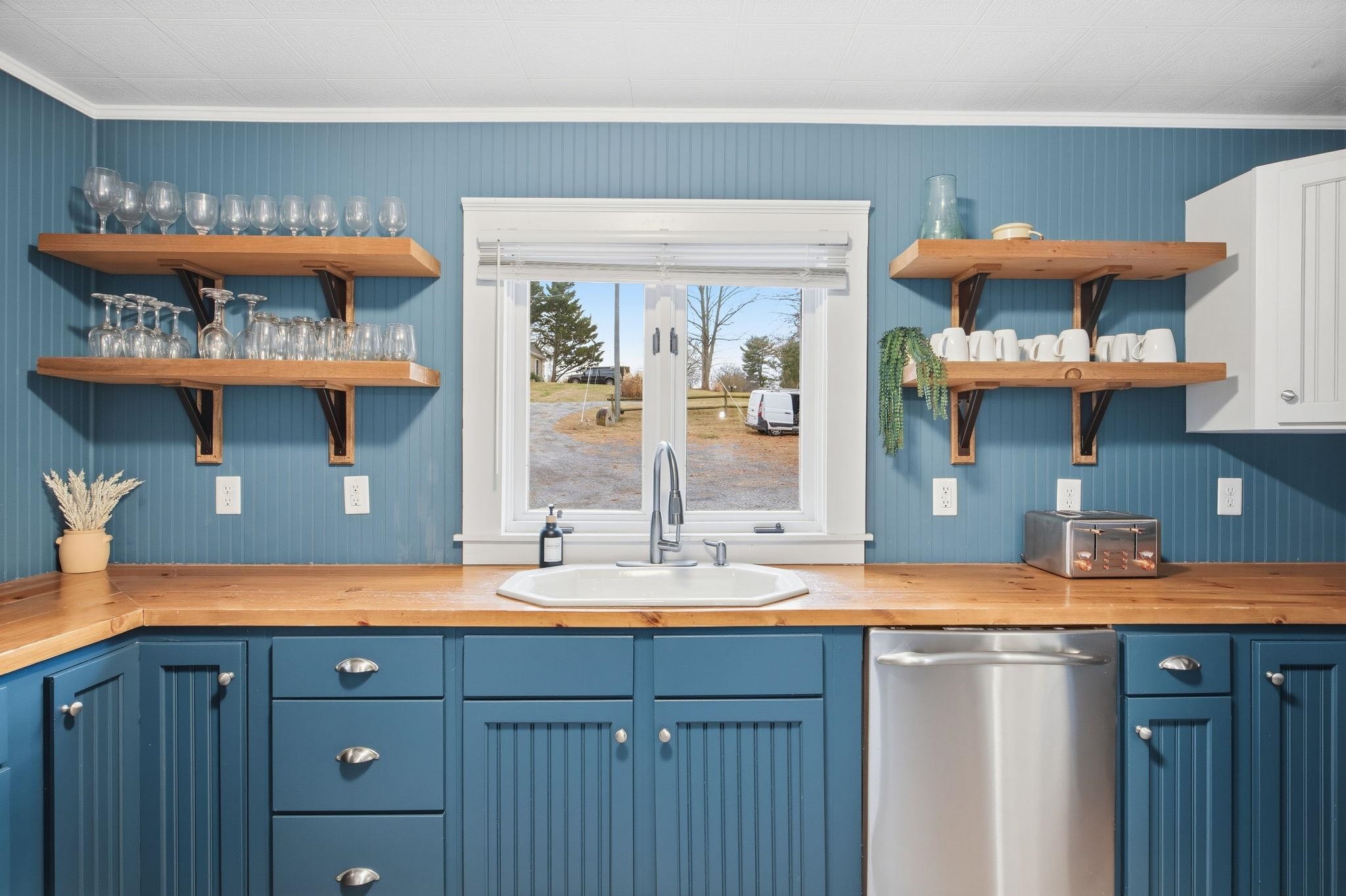 3635 RIVERBEND DR, ELKTON, Virginia 22827, 5 Bedrooms Bedrooms, ,3 BathroomsBathrooms,Residential,3635 RIVERBEND DR,672191 MLS # 672191