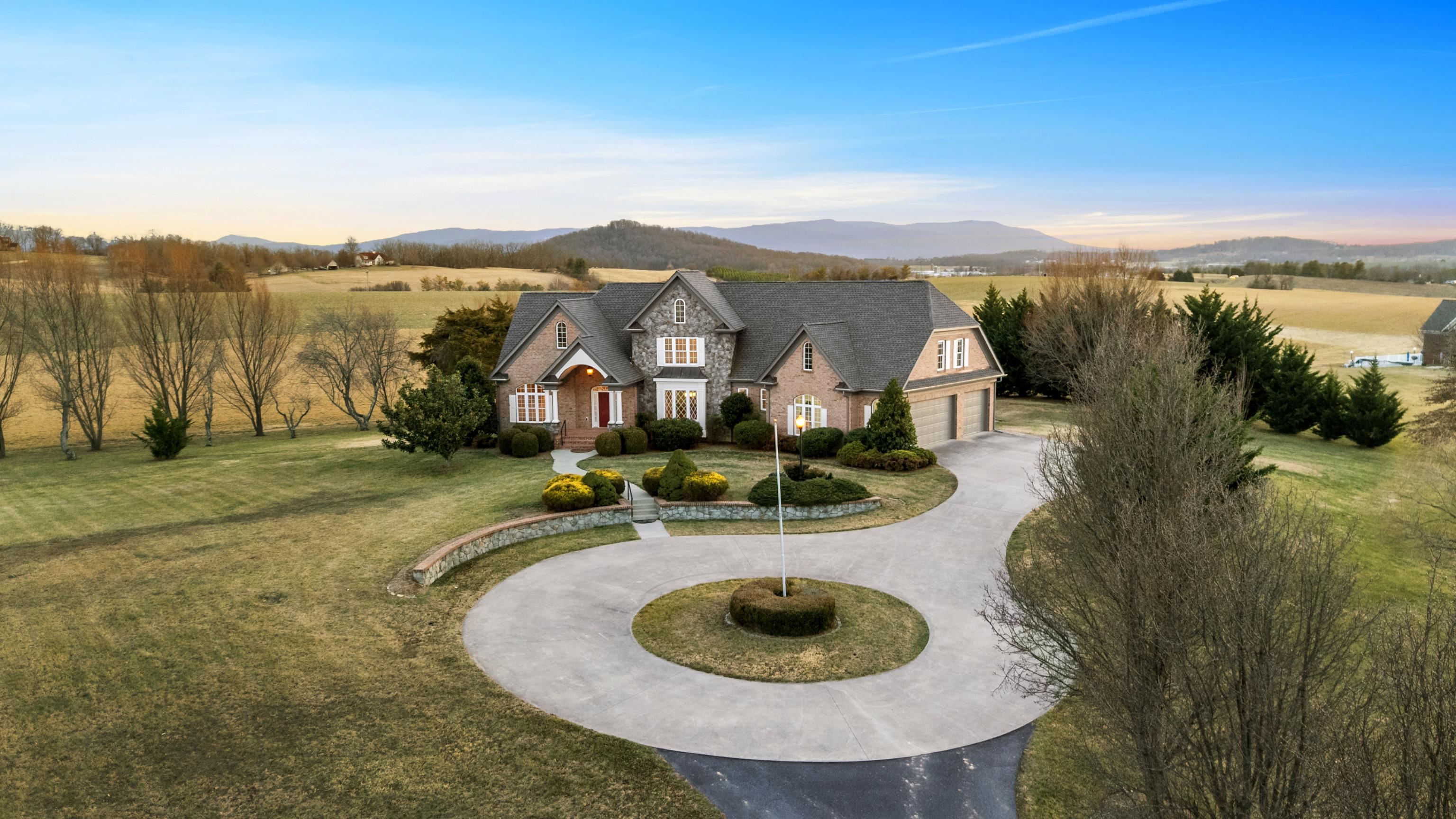 3485 BARTERBROOK RD, STAUNTON, Virginia 24401, 7 Bedrooms Bedrooms, ,5 BathroomsBathrooms,Residential,3485 BARTERBROOK RD,672194 MLS # 672194 3485 BARTERBROOK RD, STAUNTON, Virginia 24401, 7 Bedrooms Bedrooms, ,5 BathroomsBathrooms,Residential,3485 BARTERBROOK RD,672194 MLS # 672194