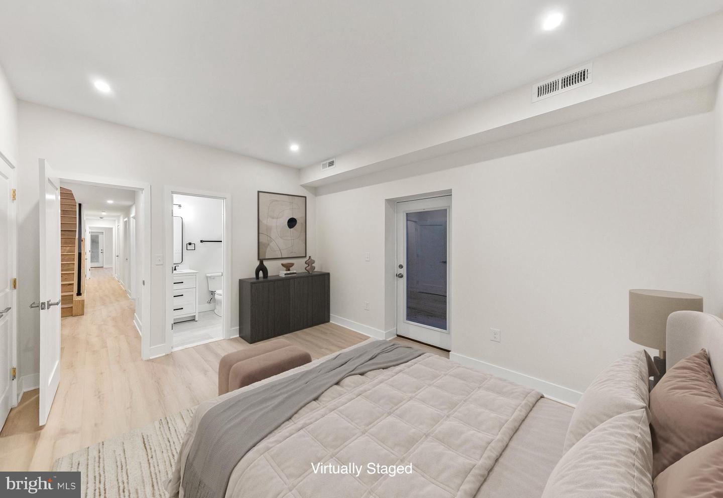 5404 4TH ST NW #1, WASHINGTON, District Of Columbia 20011, 4 Bedrooms Bedrooms, ,4 BathroomsBathrooms,Residential,For sale,5404 4TH ST NW #1,DCDC2232884 MLS # DCDC2232884