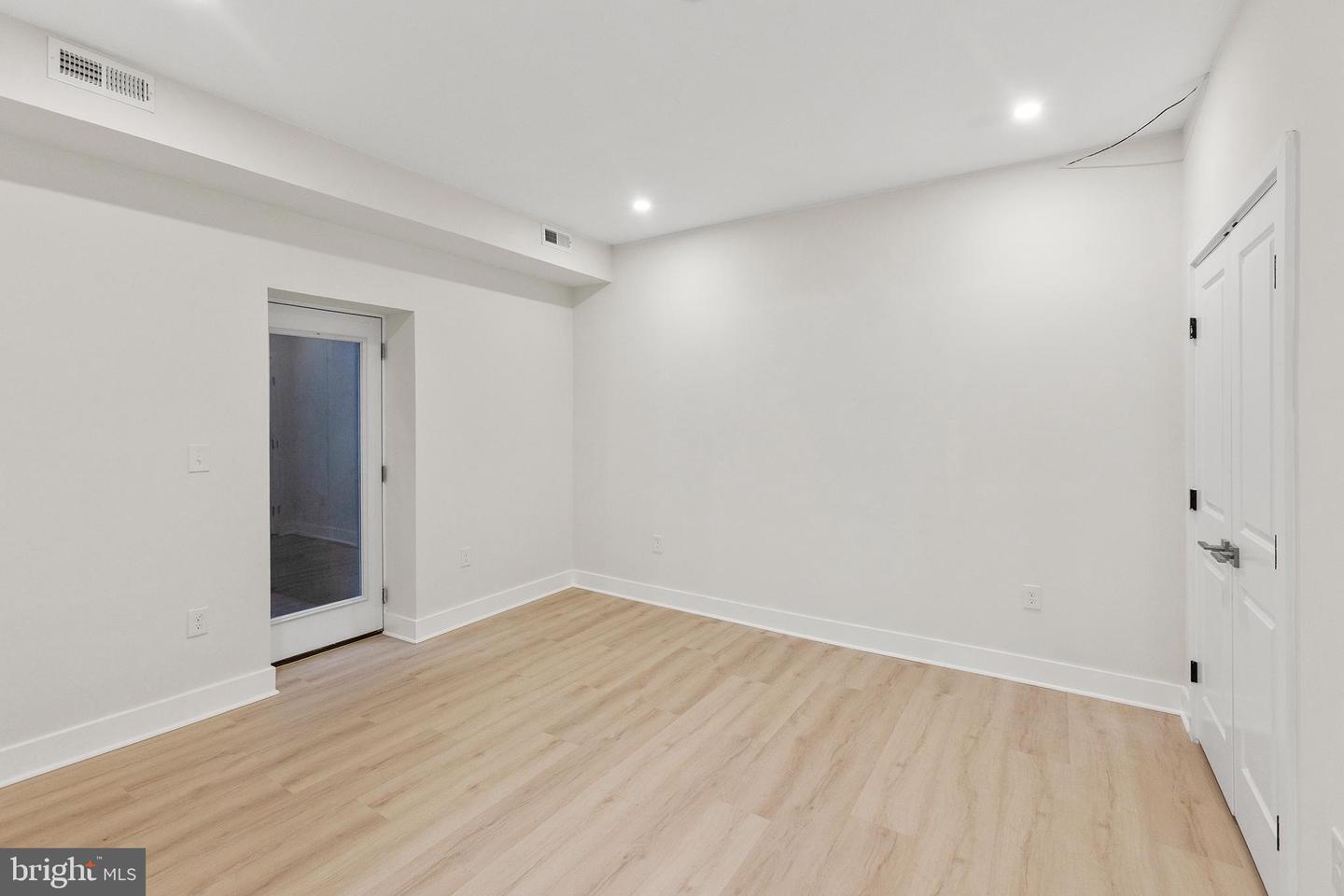 5404 4TH ST NW #1, WASHINGTON, District Of Columbia 20011, 4 Bedrooms Bedrooms, ,4 BathroomsBathrooms,Residential,For sale,5404 4TH ST NW #1,DCDC2232884 MLS # DCDC2232884