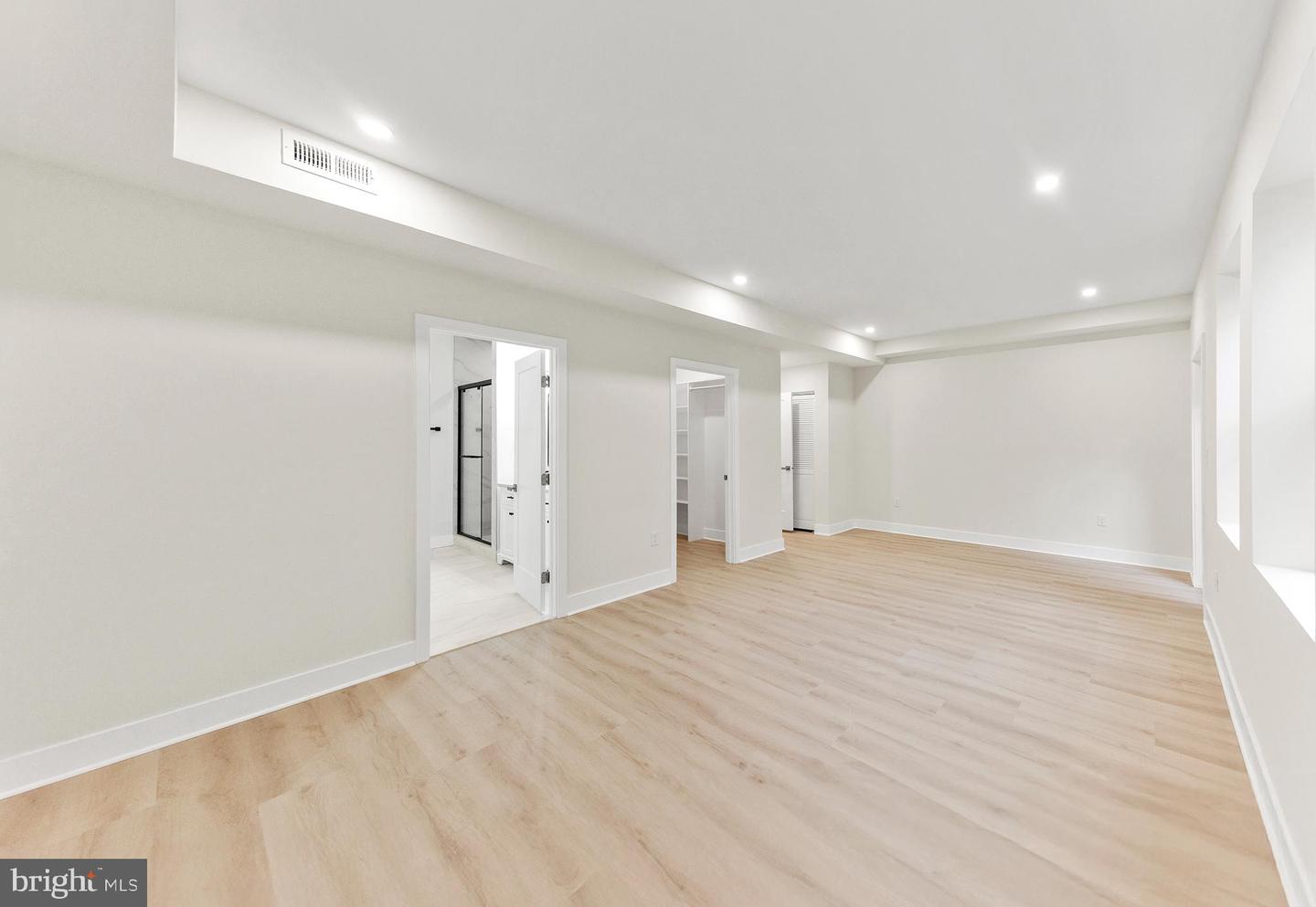 5404 4TH ST NW #1, WASHINGTON, District Of Columbia 20011, 4 Bedrooms Bedrooms, ,4 BathroomsBathrooms,Residential,For sale,5404 4TH ST NW #1,DCDC2232884 MLS # DCDC2232884