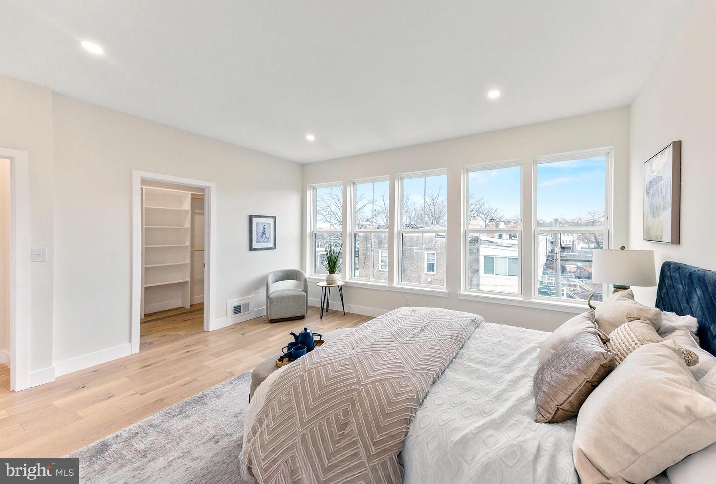 5404 4TH ST NW #2, WASHINGTON, District Of Columbia 20011, 4 Bedrooms Bedrooms, ,3 BathroomsBathrooms,Residential,For sale,5404 4TH ST NW #2,DCDC2232892 MLS # DCDC2232892 5404 4TH ST NW #2, WASHINGTON, District Of Columbia 20011, 4 Bedrooms Bedrooms, ,3 BathroomsBathrooms,Residential,For sale,5404 4TH ST NW #2,DCDC2232892 MLS # DCDC2232892