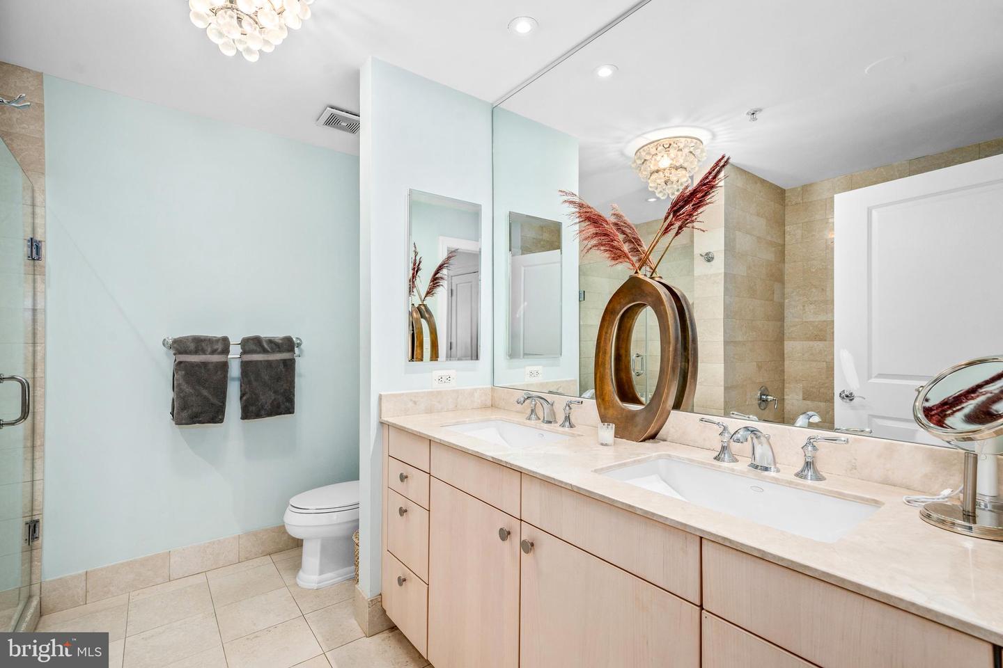 2425 L ST NW #504, WASHINGTON, District Of Columbia 20037, 2 Bedrooms Bedrooms, ,2 BathroomsBathrooms,Residential,For sale,2425 L ST NW #504,DCDC2233438 MLS # DCDC2233438 2425 L ST NW #504, WASHINGTON, District Of Columbia 20037, 2 Bedrooms Bedrooms, ,2 BathroomsBathrooms,Residential,For sale,2425 L ST NW #504,DCDC2233438 MLS # DCDC2233438