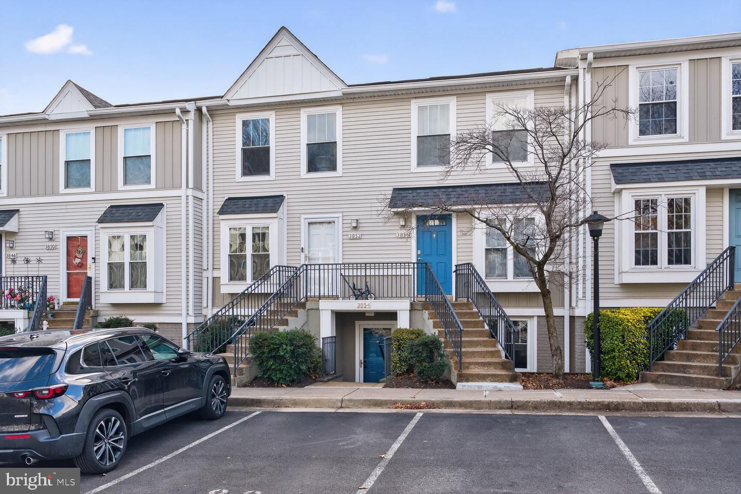 3854 9TH RD S #3854, ARLINGTON, Virginia 22204, 2 Bedrooms Bedrooms, ,2 BathroomsBathrooms,Residential,For sale,3854 9TH RD S #3854,VAAR2066920 MLS # VAAR2066920