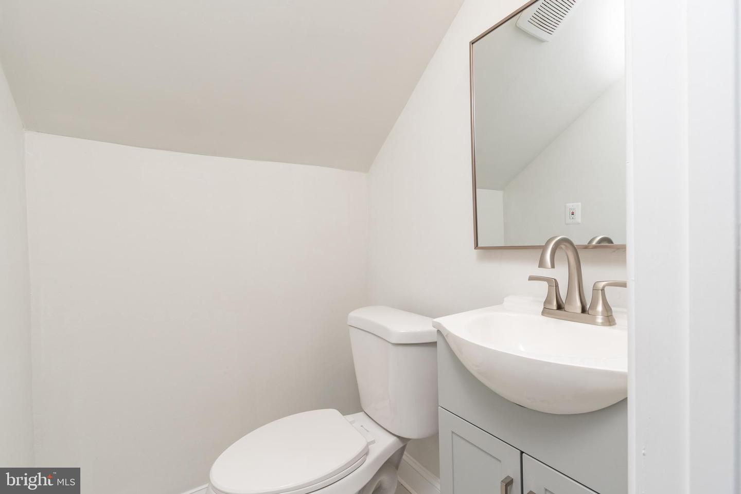 1812 PARKWAY, NORTH CHESTERFIELD, Virginia 23224, 4 Bedrooms Bedrooms, ,3 BathroomsBathrooms,Residential,For sale,1812 PARKWAY,VACF2001340 MLS # VACF2001340