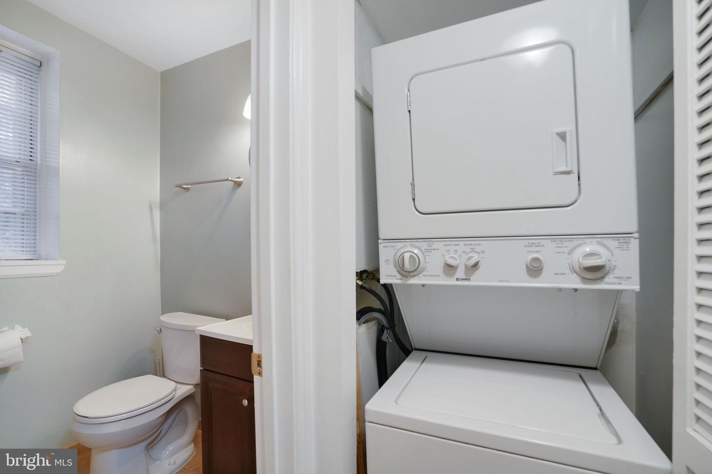 2966 S COLUMBUS ST #B2, ARLINGTON, Virginia 22206, 1 Bedroom Bedrooms, ,1 BathroomBathrooms,Residential,For sale,2966 S COLUMBUS ST #B2,VAAX2052726 MLS # VAAX2052726