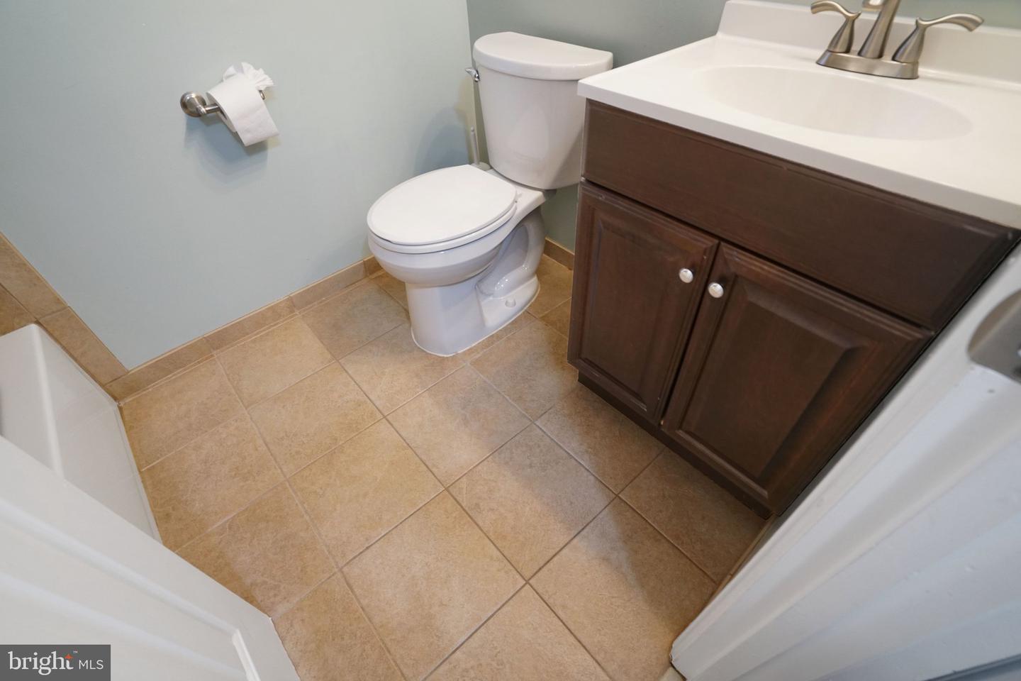 2966 S COLUMBUS ST #B2, ARLINGTON, Virginia 22206, 1 Bedroom Bedrooms, ,1 BathroomBathrooms,Residential,For sale,2966 S COLUMBUS ST #B2,VAAX2052726 MLS # VAAX2052726