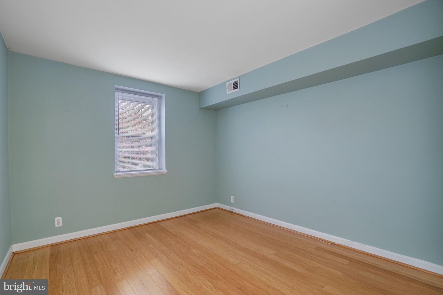 2966 S COLUMBUS ST #B2, ARLINGTON, Virginia 22206, 1 Bedroom Bedrooms, ,1 BathroomBathrooms,Residential,For sale,2966 S COLUMBUS ST #B2,VAAX2052726 MLS # VAAX2052726