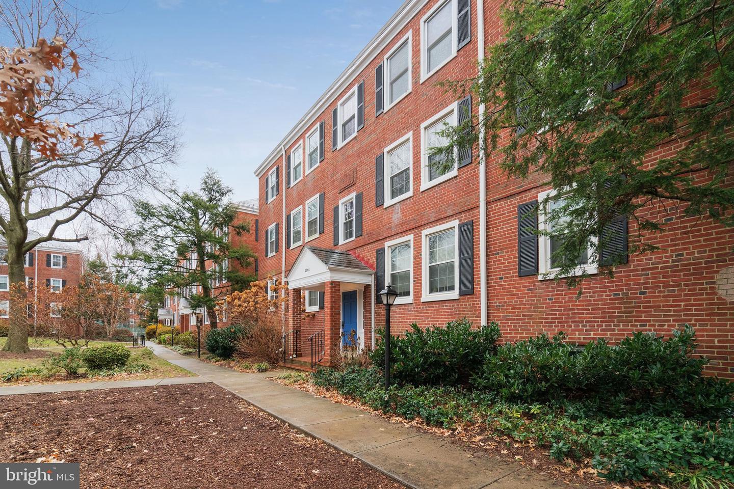2966 S COLUMBUS ST #B2, ARLINGTON, Virginia 22206, 1 Bedroom Bedrooms, ,1 BathroomBathrooms,Residential,For sale,2966 S COLUMBUS ST #B2,VAAX2052726 MLS # VAAX2052726