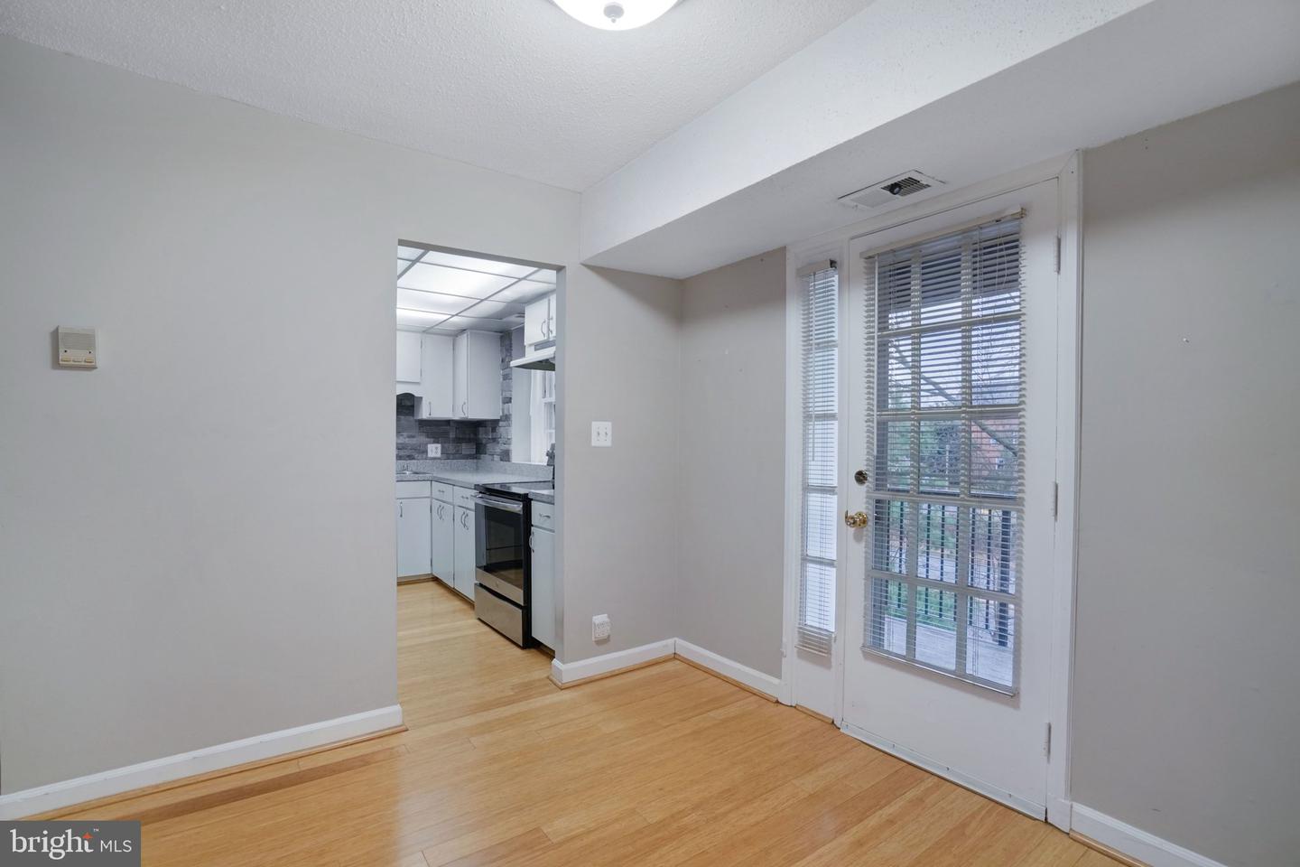 2966 S COLUMBUS ST #B2, ARLINGTON, Virginia 22206, 1 Bedroom Bedrooms, ,1 BathroomBathrooms,Residential,For sale,2966 S COLUMBUS ST #B2,VAAX2052726 MLS # VAAX2052726