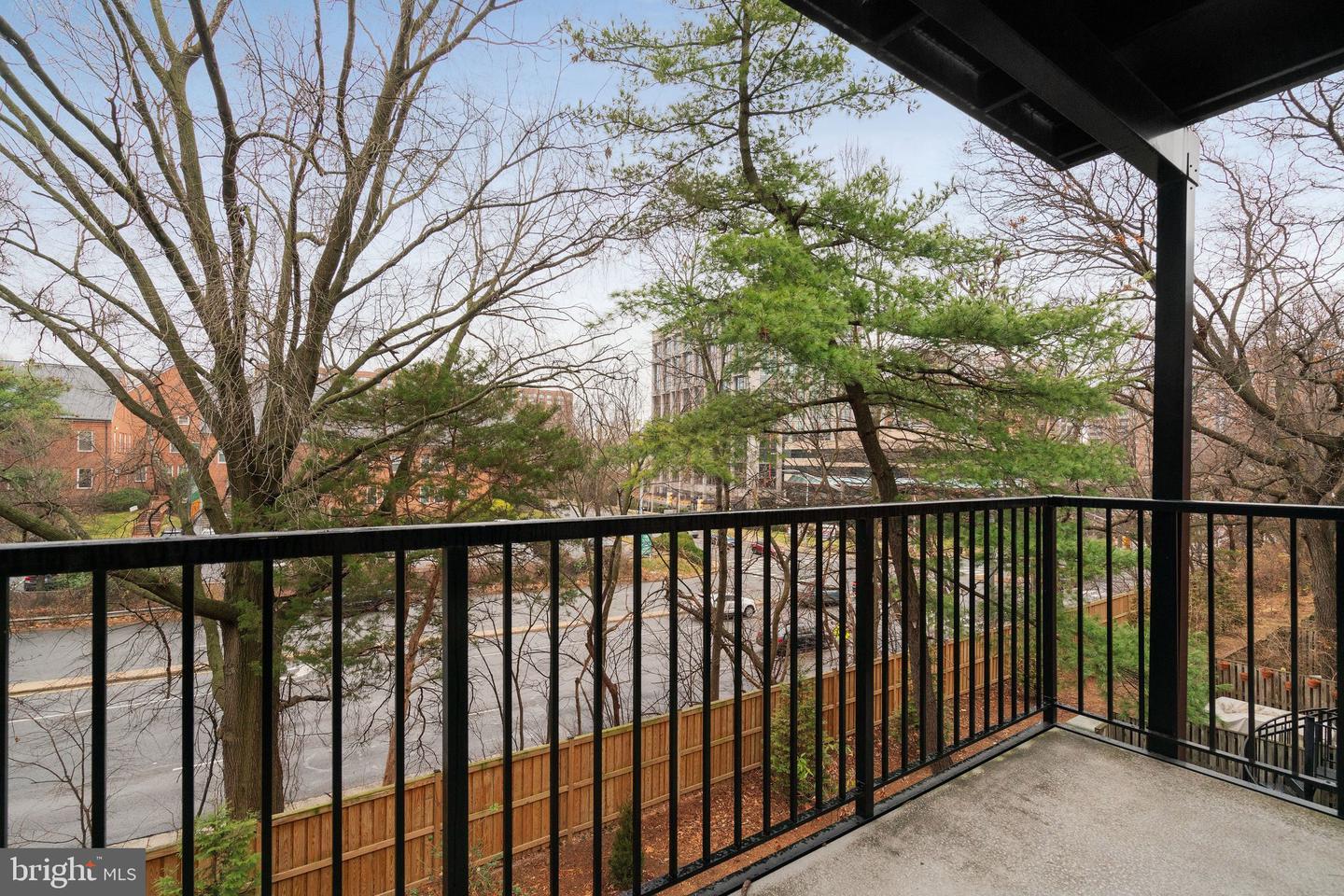 2966 S COLUMBUS ST #B2, ARLINGTON, Virginia 22206, 1 Bedroom Bedrooms, ,1 BathroomBathrooms,Residential,For sale,2966 S COLUMBUS ST #B2,VAAX2052726 MLS # VAAX2052726