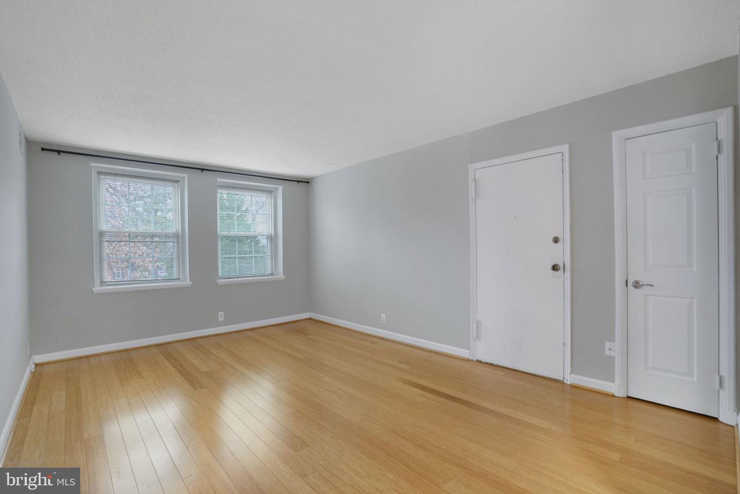 2966 S COLUMBUS ST #B2, ARLINGTON, Virginia 22206, 1 Bedroom Bedrooms, ,1 BathroomBathrooms,Residential,For sale,2966 S COLUMBUS ST #B2,VAAX2052726 MLS # VAAX2052726