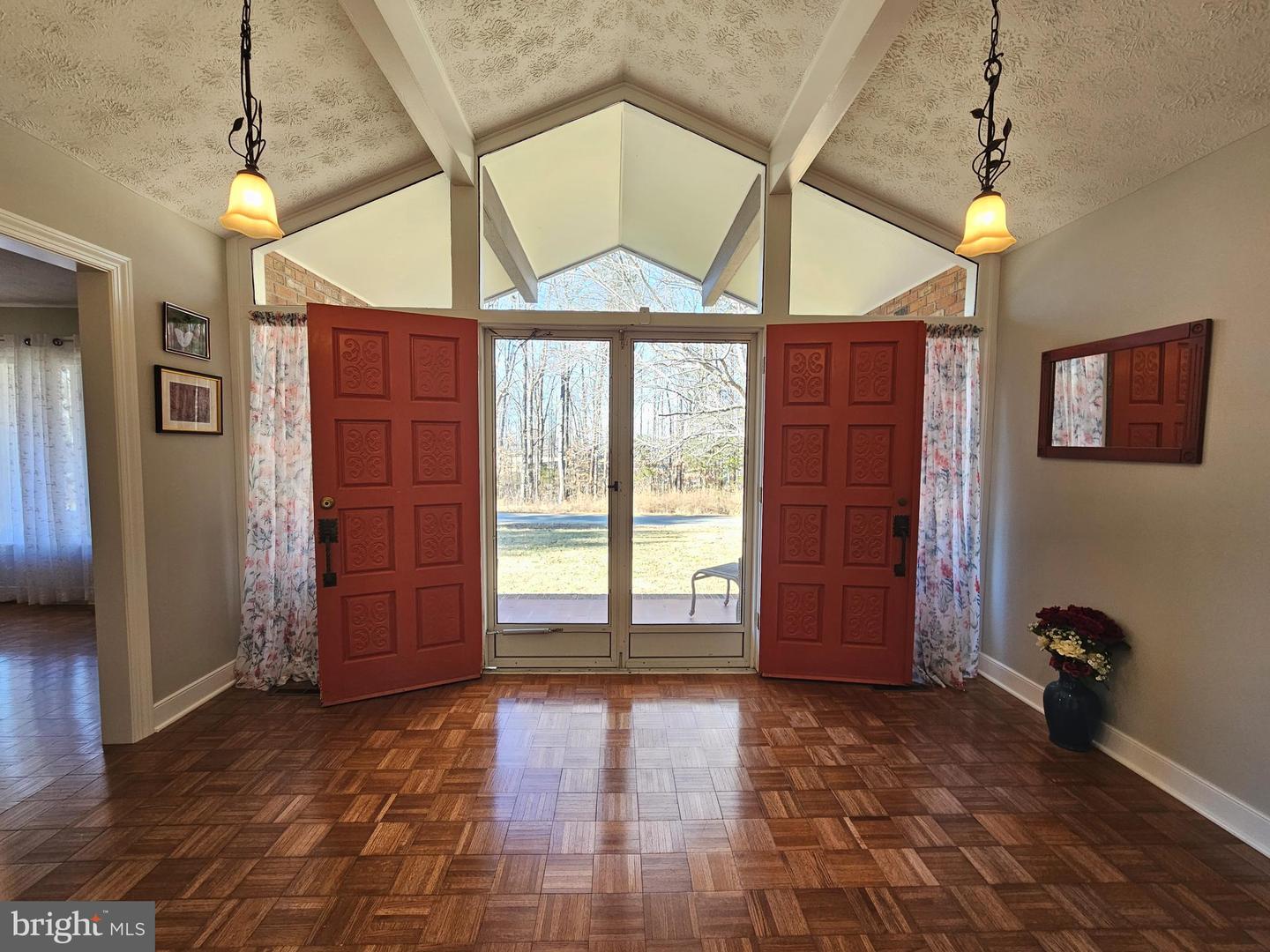 508 KEVIN DR, FARMVILLE, Virginia 23901, 4 Bedrooms Bedrooms, 10 Rooms Rooms,3 BathroomsBathrooms,Residential,For sale,508 KEVIN DR,VACB2000084 MLS # VACB2000084