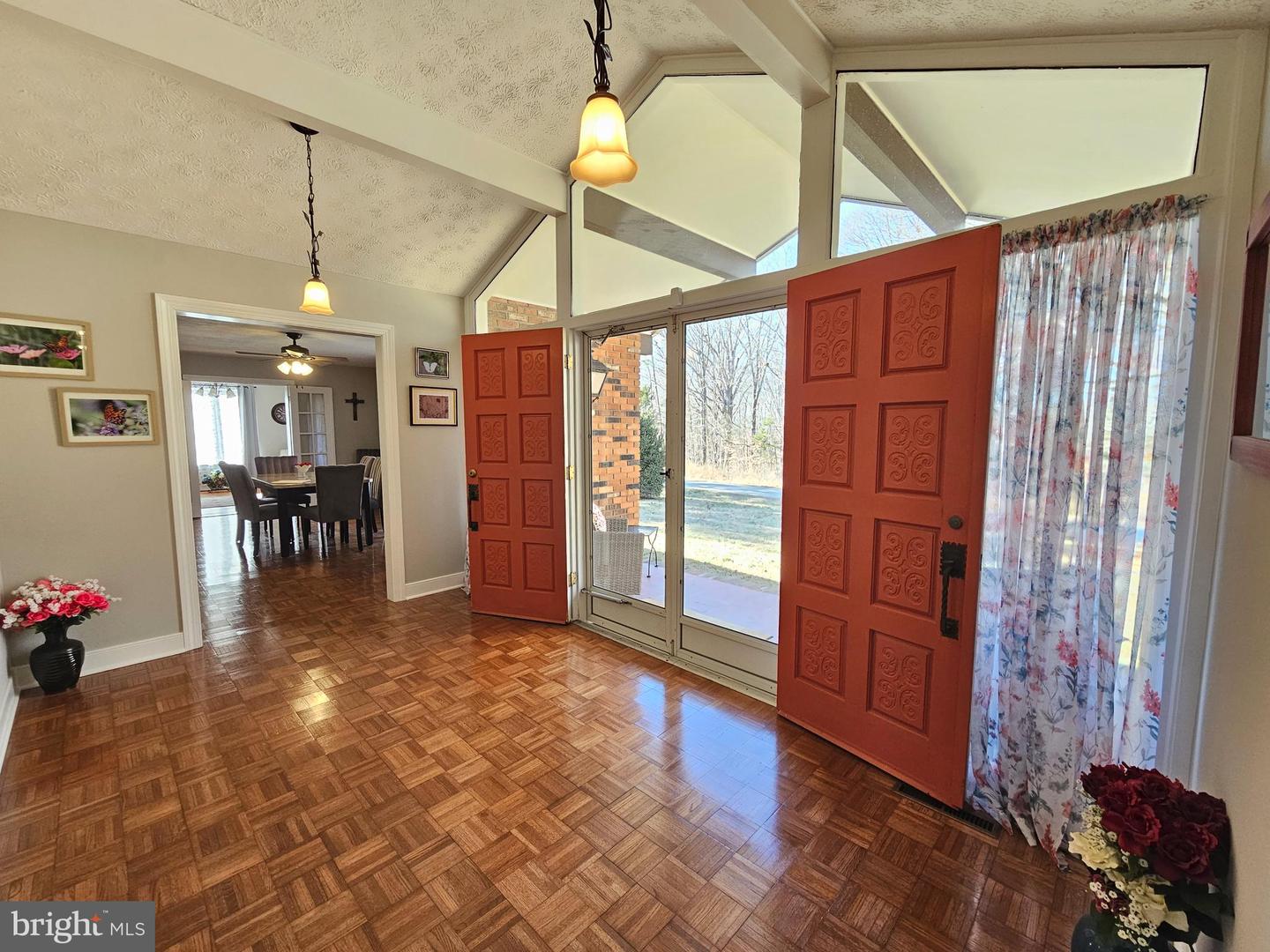 508 KEVIN DR, FARMVILLE, Virginia 23901, 4 Bedrooms Bedrooms, 10 Rooms Rooms,3 BathroomsBathrooms,Residential,For sale,508 KEVIN DR,VACB2000084 MLS # VACB2000084