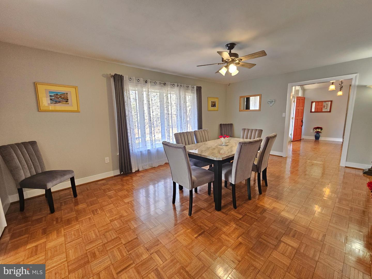 508 KEVIN DR, FARMVILLE, Virginia 23901, 4 Bedrooms Bedrooms, 10 Rooms Rooms,3 BathroomsBathrooms,Residential,For sale,508 KEVIN DR,VACB2000084 MLS # VACB2000084