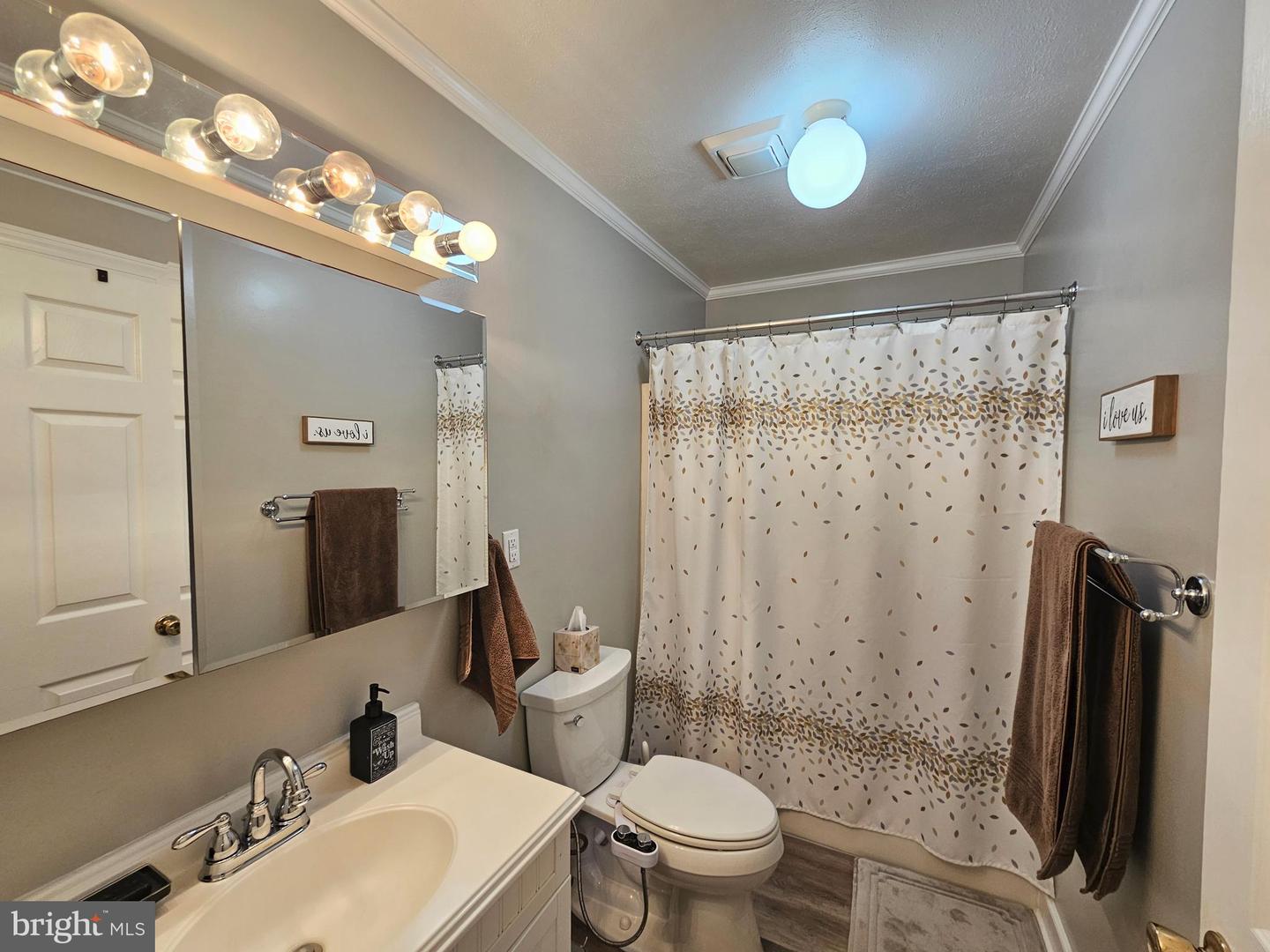 508 KEVIN DR, FARMVILLE, Virginia 23901, 4 Bedrooms Bedrooms, 10 Rooms Rooms,3 BathroomsBathrooms,Residential,For sale,508 KEVIN DR,VACB2000084 MLS # VACB2000084