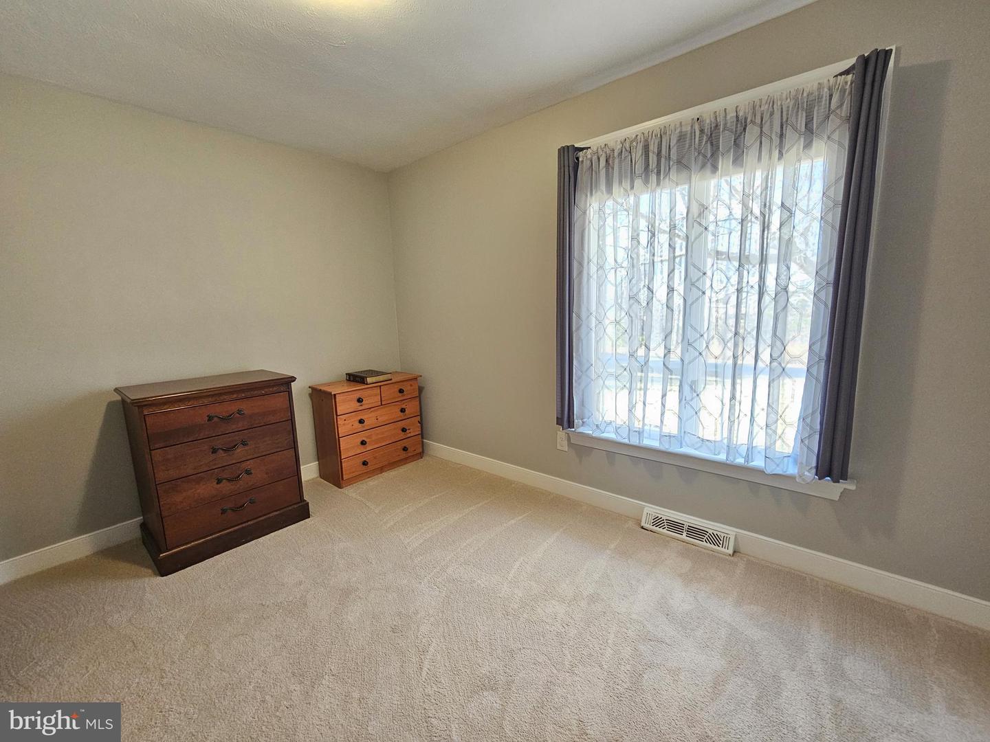 508 KEVIN DR, FARMVILLE, Virginia 23901, 4 Bedrooms Bedrooms, 10 Rooms Rooms,3 BathroomsBathrooms,Residential,For sale,508 KEVIN DR,VACB2000084 MLS # VACB2000084