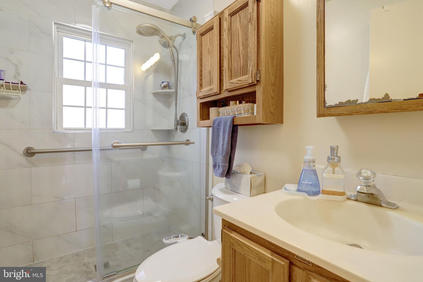 5502 ATLEE PL, SPRINGFIELD, Virginia 22151, 6 Bedrooms Bedrooms, ,3 BathroomsBathrooms,Residential,For sale,5502 ATLEE PL,VAFX2283850 MLS # VAFX2283850