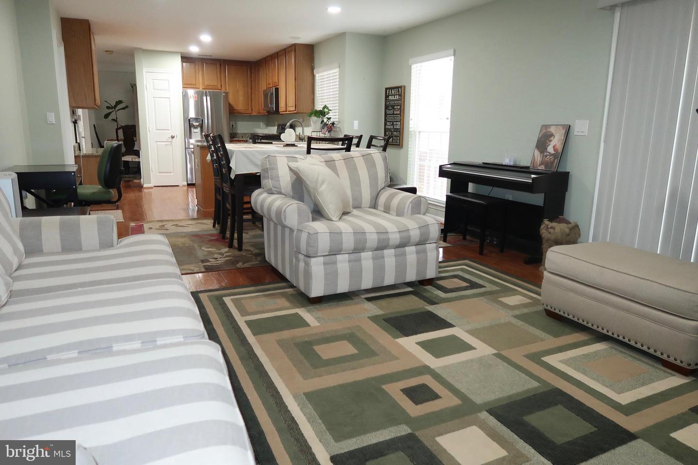 5366 MANSFIELD CT, WOODBRIDGE, Virginia 22193, 4 Bedrooms Bedrooms, ,3 BathroomsBathrooms,Residential,For sale,5366 MANSFIELD CT,VAPW2109940 MLS # VAPW2109940