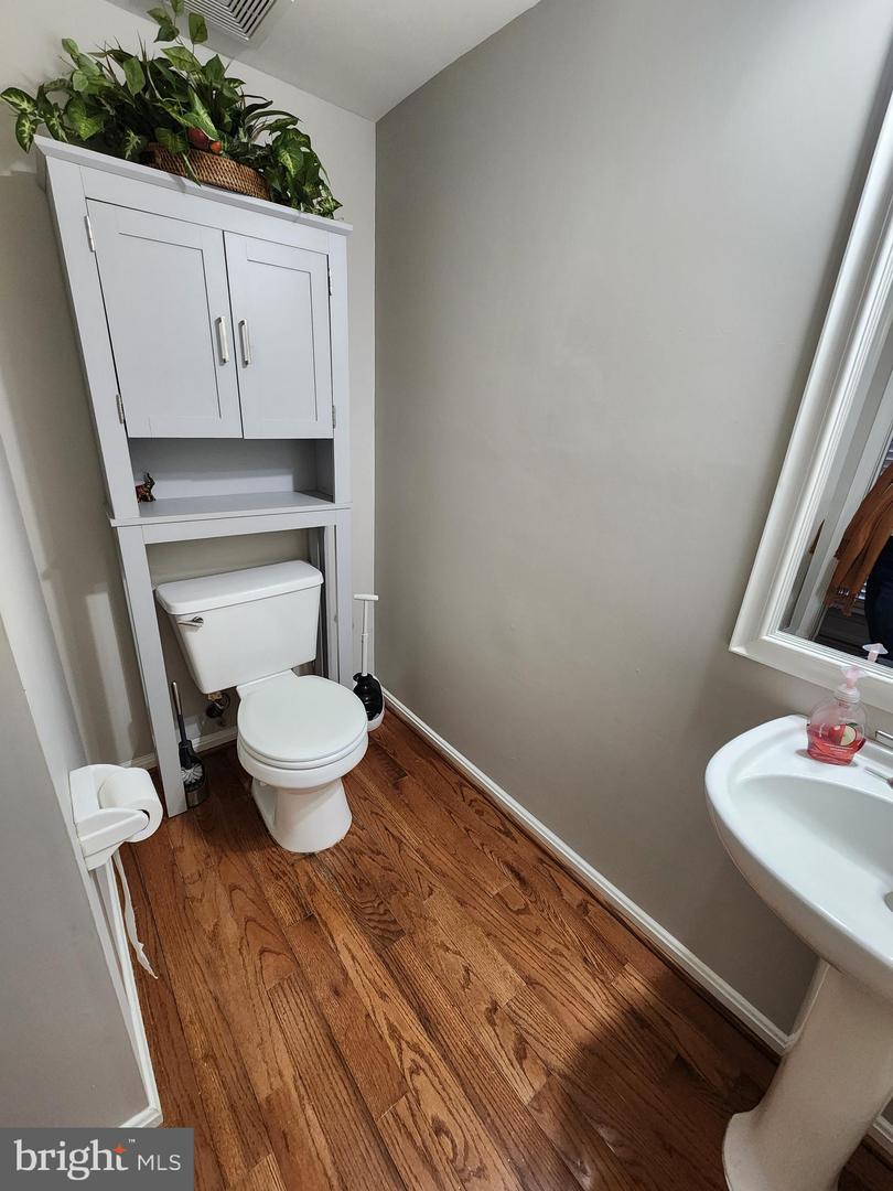 5366 MANSFIELD CT, WOODBRIDGE, Virginia 22193, 4 Bedrooms Bedrooms, ,3 BathroomsBathrooms,Residential,For sale,5366 MANSFIELD CT,VAPW2109940 MLS # VAPW2109940