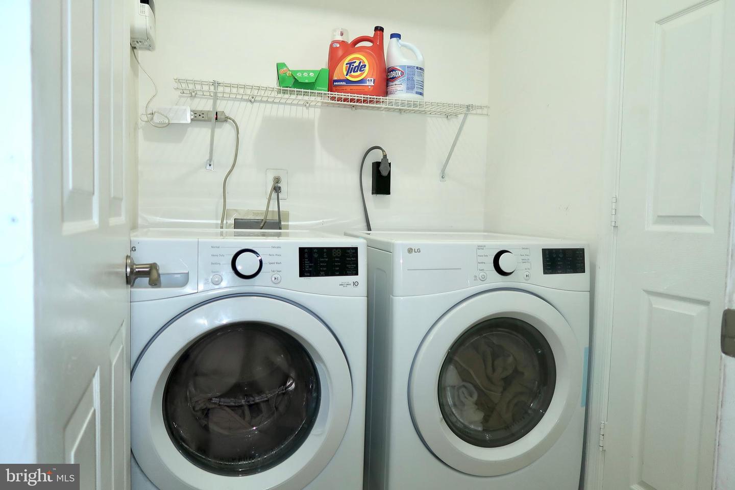 5366 MANSFIELD CT, WOODBRIDGE, Virginia 22193, 4 Bedrooms Bedrooms, ,3 BathroomsBathrooms,Residential,For sale,5366 MANSFIELD CT,VAPW2109940 MLS # VAPW2109940