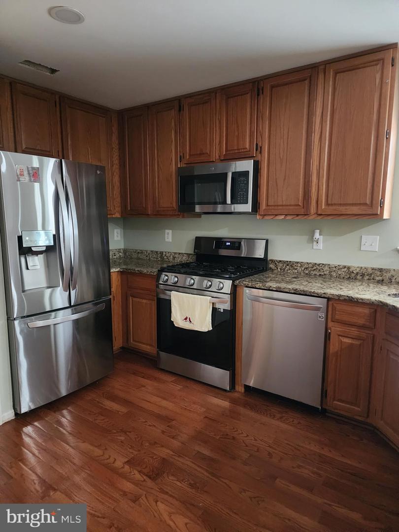 5366 MANSFIELD CT, WOODBRIDGE, Virginia 22193, 4 Bedrooms Bedrooms, ,3 BathroomsBathrooms,Residential,For sale,5366 MANSFIELD CT,VAPW2109940 MLS # VAPW2109940