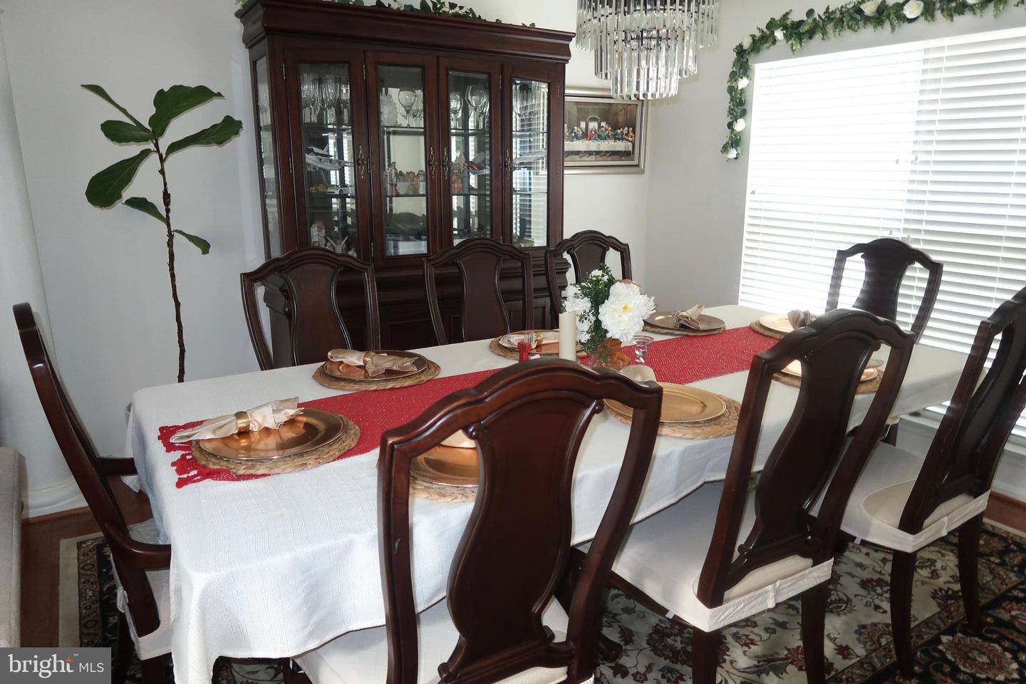 5366 MANSFIELD CT, WOODBRIDGE, Virginia 22193, 4 Bedrooms Bedrooms, ,3 BathroomsBathrooms,Residential,For sale,5366 MANSFIELD CT,VAPW2109940 MLS # VAPW2109940