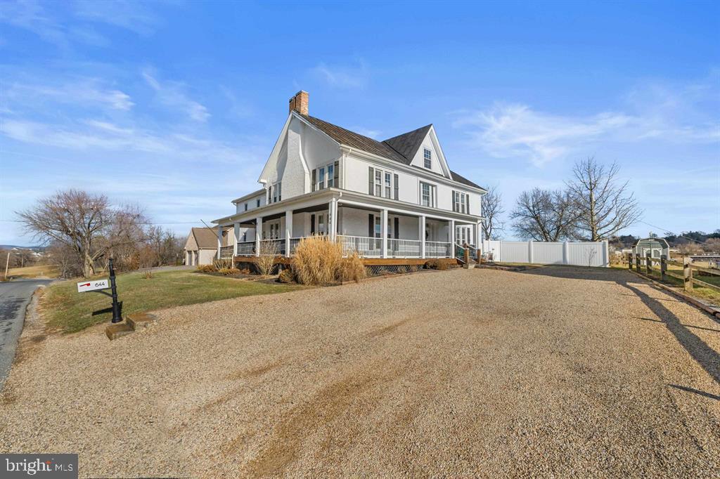 644 EARLY DR, BROADWAY, Virginia 22815, 6 Bedrooms Bedrooms, ,4 BathroomsBathrooms,Residential,For sale,644 EARLY DR,VARO2002778 MLS # VARO2002778