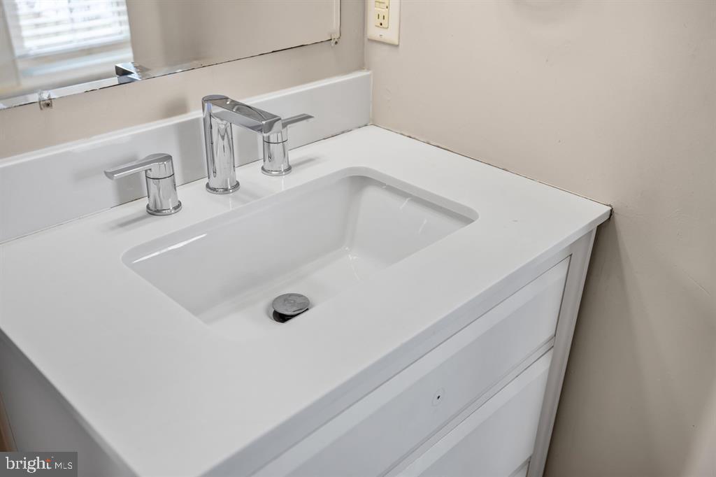 644 EARLY DR, BROADWAY, Virginia 22815, 6 Bedrooms Bedrooms, ,4 BathroomsBathrooms,Residential,For sale,644 EARLY DR,VARO2002778 MLS # VARO2002778