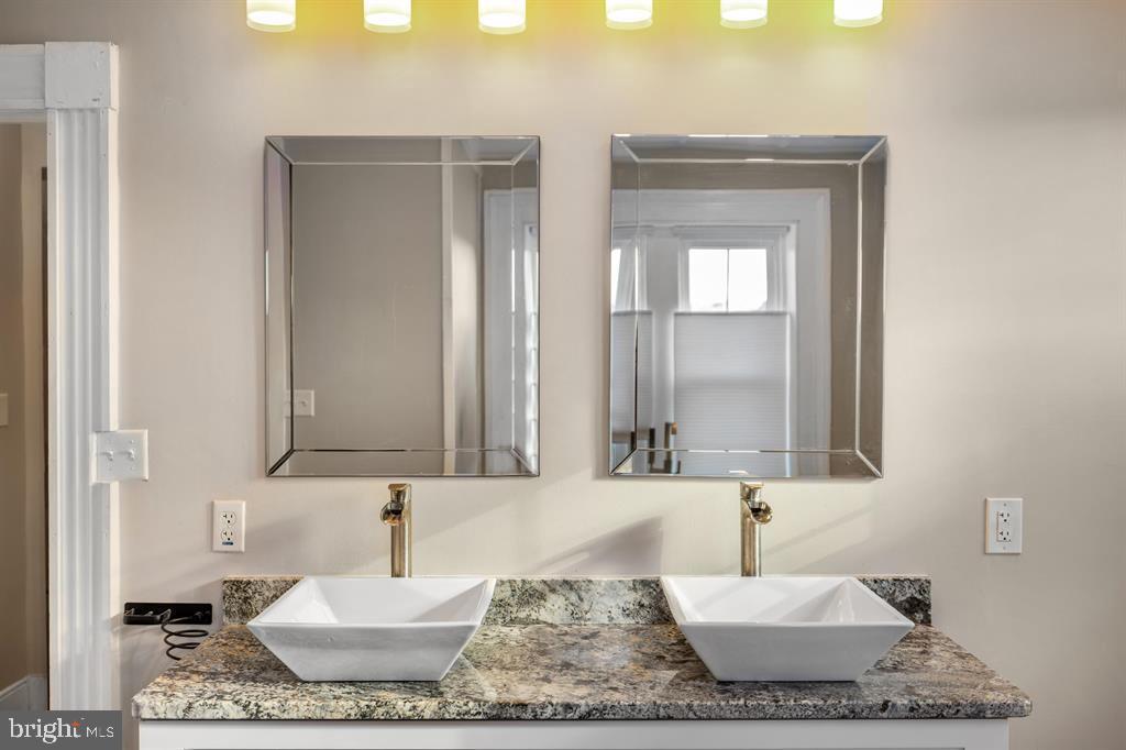 644 EARLY DR, BROADWAY, Virginia 22815, 6 Bedrooms Bedrooms, ,4 BathroomsBathrooms,Residential,For sale,644 EARLY DR,VARO2002778 MLS # VARO2002778