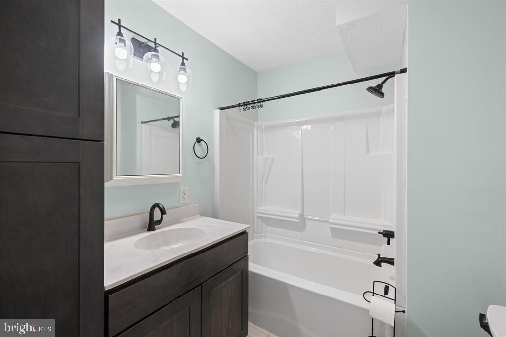 644 EARLY DR, BROADWAY, Virginia 22815, 6 Bedrooms Bedrooms, ,4 BathroomsBathrooms,Residential,For sale,644 EARLY DR,VARO2002778 MLS # VARO2002778