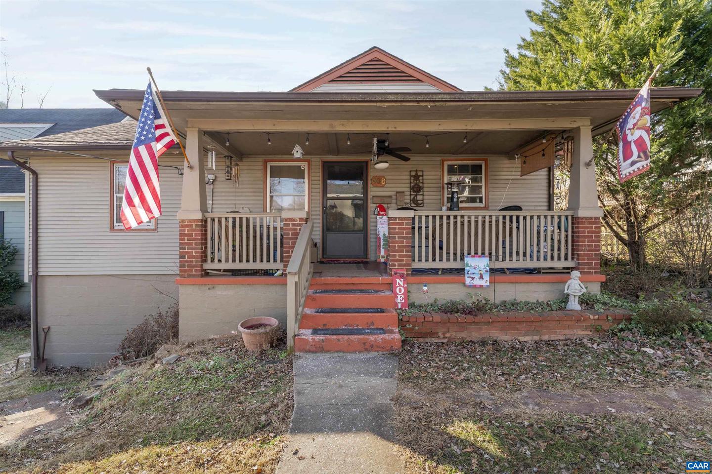 908 ROCKLAND AVE, CHARLOTTESVILLE, Virginia 22902, 3 Bedrooms Bedrooms, ,2 BathroomsBathrooms,Residential,For sale,908 ROCKLAND AVE,672180 MLS # 672180