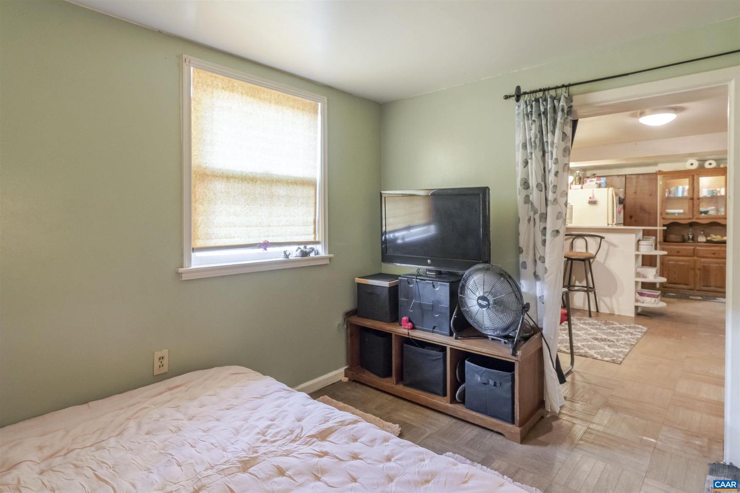 908 ROCKLAND AVE, CHARLOTTESVILLE, Virginia 22902, 3 Bedrooms Bedrooms, ,2 BathroomsBathrooms,Residential,For sale,908 ROCKLAND AVE,672180 MLS # 672180