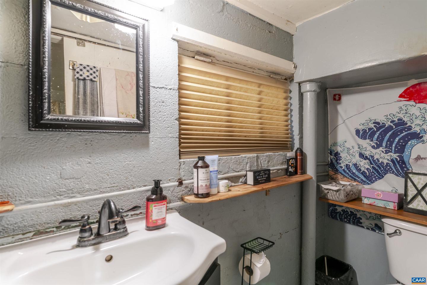 908 ROCKLAND AVE, CHARLOTTESVILLE, Virginia 22902, 3 Bedrooms Bedrooms, ,2 BathroomsBathrooms,Residential,For sale,908 ROCKLAND AVE,672180 MLS # 672180