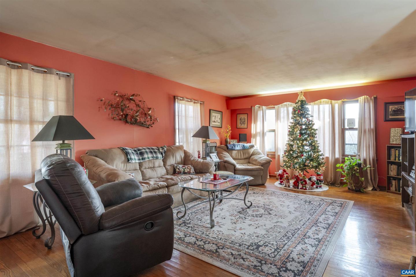 908 ROCKLAND AVE, CHARLOTTESVILLE, Virginia 22902, 3 Bedrooms Bedrooms, ,2 BathroomsBathrooms,Residential,For sale,908 ROCKLAND AVE,672180 MLS # 672180